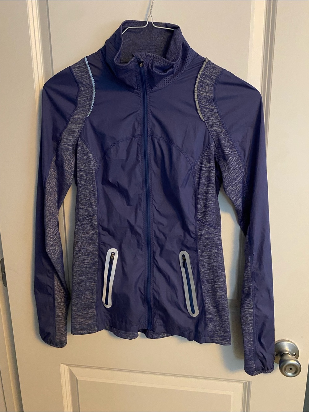 Lululemon Run- Featherweight Hybrid Jacket Size XS